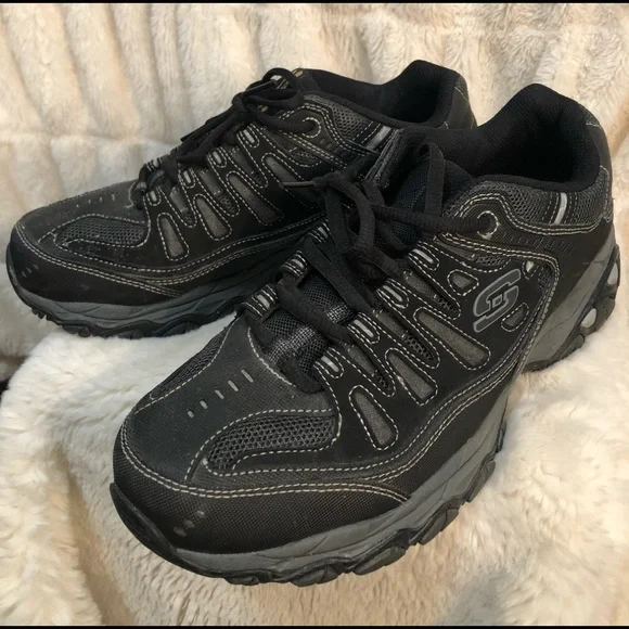 Mens black skechers size 10 deals
